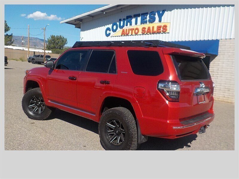 Used 2019 Toyota 4Runner Limited AWD/4WD image 5