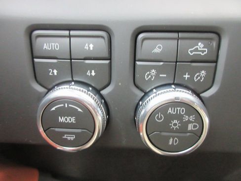 New 2026 GMC Sierra 3500 Denali Ultimate AWD/4WD image 17