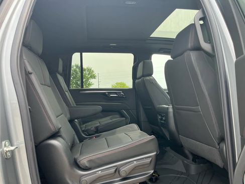 New 2026 Chevrolet Suburban RST image 27