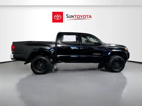 Used 2021 Toyota Tacoma SR5 image 2
