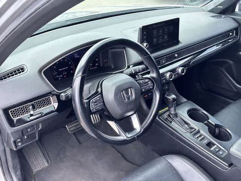 Used 2022 Honda Civic Sport Touring image 2