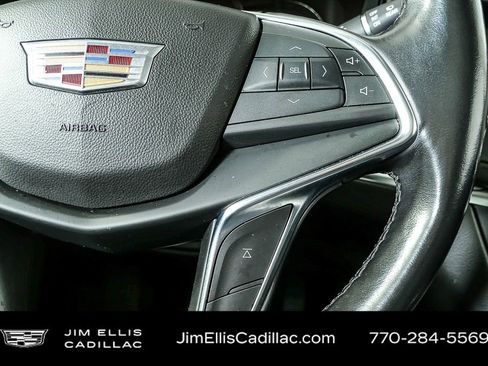 Used 2018 Cadillac XT5 Premium Luxury image 13