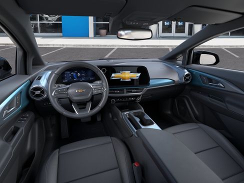 New 2026 Chevrolet Equinox EV LT AWD/4WD image 17