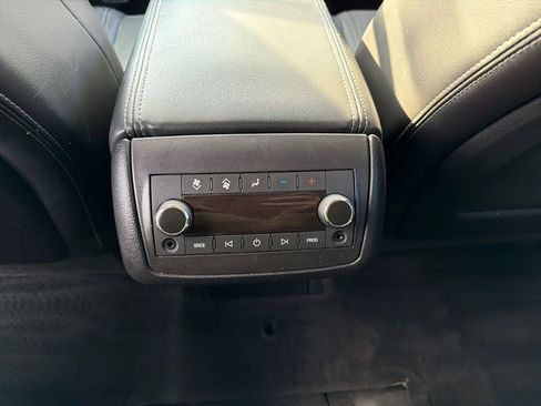 Used 2017 GMC Acadia Limited SLT image 16