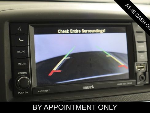 Used 2014 Chrysler Town & Country Touring FWD image 23