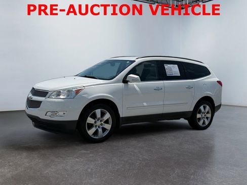 Used 2011 Chevrolet Traverse LTZ AWD/4WD image 7