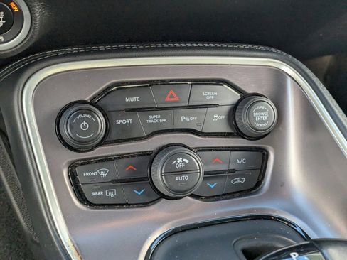 Used 2021 Dodge Challenger R/T w/ Driver Convenience Group image 29