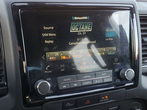 Used 2024 Nissan Frontier PRO-4X image 19