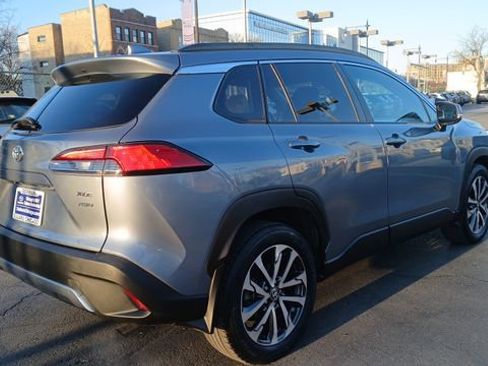 Used 2023 Toyota Corolla Cross XLE w/ Convenience Package image 4