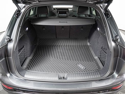 New 2027 Audi SQ6 e-tron Premium Plus AWD/4WD image 5