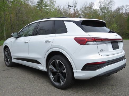 Used 2024 Audi Q4 e-tron Premium Plus AWD/4WD image 7