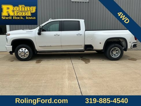 Used 2024 Chevrolet Silverado 3500 High Country AWD/4WD image 2