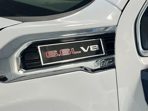 Used 2022 GMC Sierra 2500 SLE w/ SLE Value Package; image 8