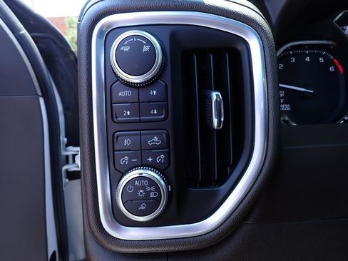 Used 2019 GMC Sierra 1500 SLT w/ SLT Premium Plus Package AWD/4WD image 16