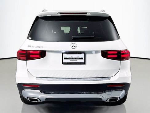 Certified 2026 Mercedes-Benz GLB 250 image 5