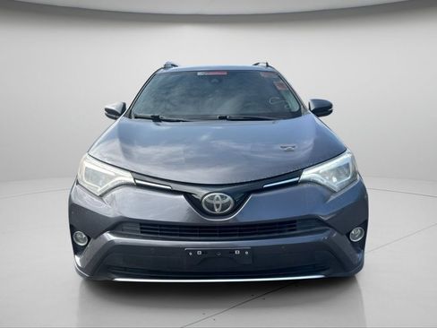 Used 2016 Toyota RAV4 Limited AWD/4WD image 3