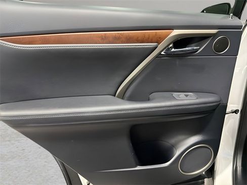 Used 2022 Lexus RX 350L FWD w/ Premium Package image 31