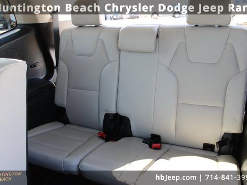 Used 2021 Kia Telluride EX image 33