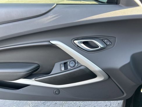 Used 2023 Chevrolet Camaro LT w/ Technology Package RWD image 15