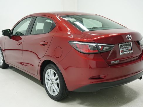 Used 2017 Toyota Yaris iA image 6