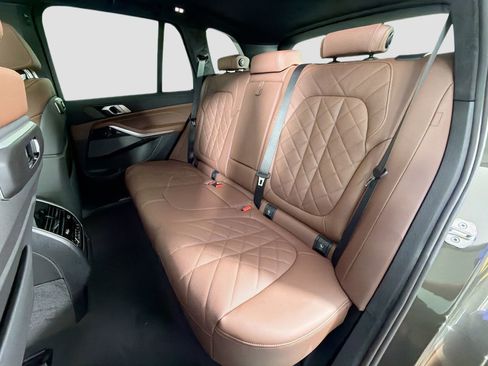 New 2026 BMW X5 xDrive40i w/ M Sport Package image 24