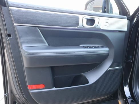 Used 2025 Hyundai Santa Fe Limited image 23