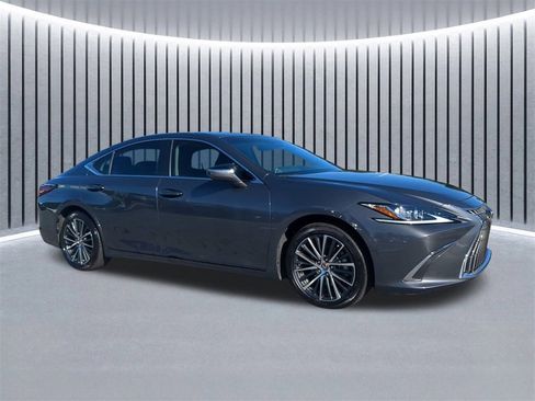 Used 2022 Lexus ES 350 w/ Premium Package image 3