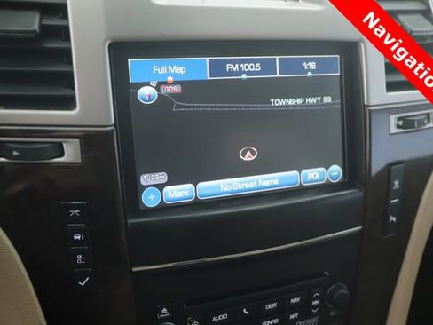 Used 2011 Cadillac Escalade ESV Premium AWD/4WD image 5
