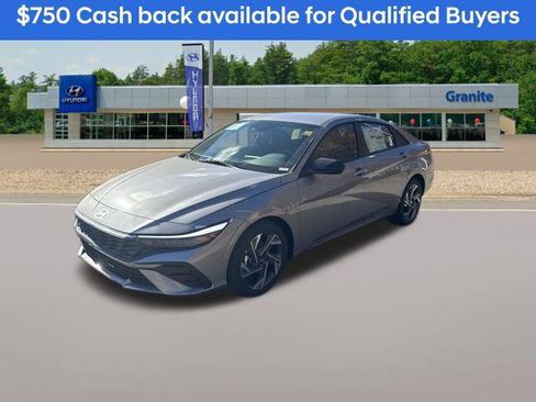 New 2025 Hyundai Elantra Sport image 2