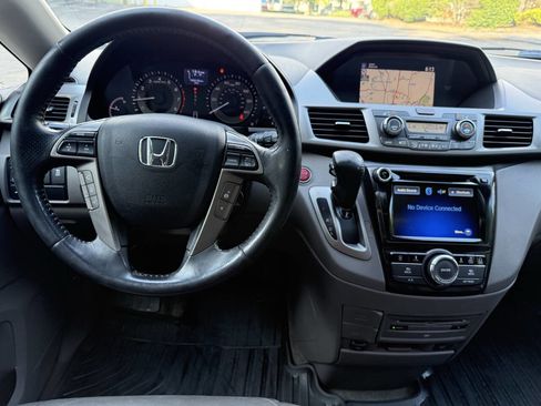 Used 2016 Honda Odyssey Touring Elite image 22