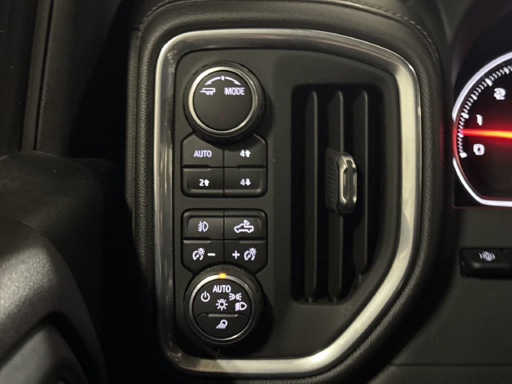 Used 2021 Chevrolet Silverado 2500 LTZ w/ LTZ Plus Package AWD/4WD image 19