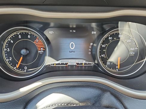 Used 2017 Jeep Cherokee Limited AWD/4WD image 9