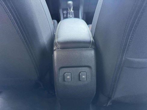 Used 2024 Nissan Kicks SR FWD image 39