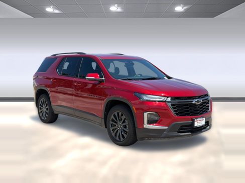 Used 2023 Chevrolet Traverse RS AWD/4WD image 7