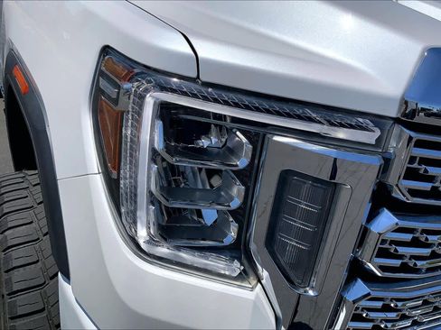 Used 2023 GMC Sierra 2500 Denali w/ Denali Ultimate Package AWD/4WD image 27