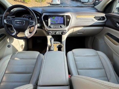 Used 2019 GMC Acadia Denali w/ Technology Package image 11