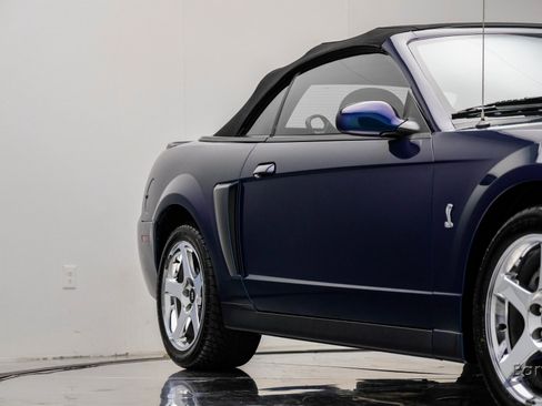 Used 2004 Ford Mustang Cobra image 29