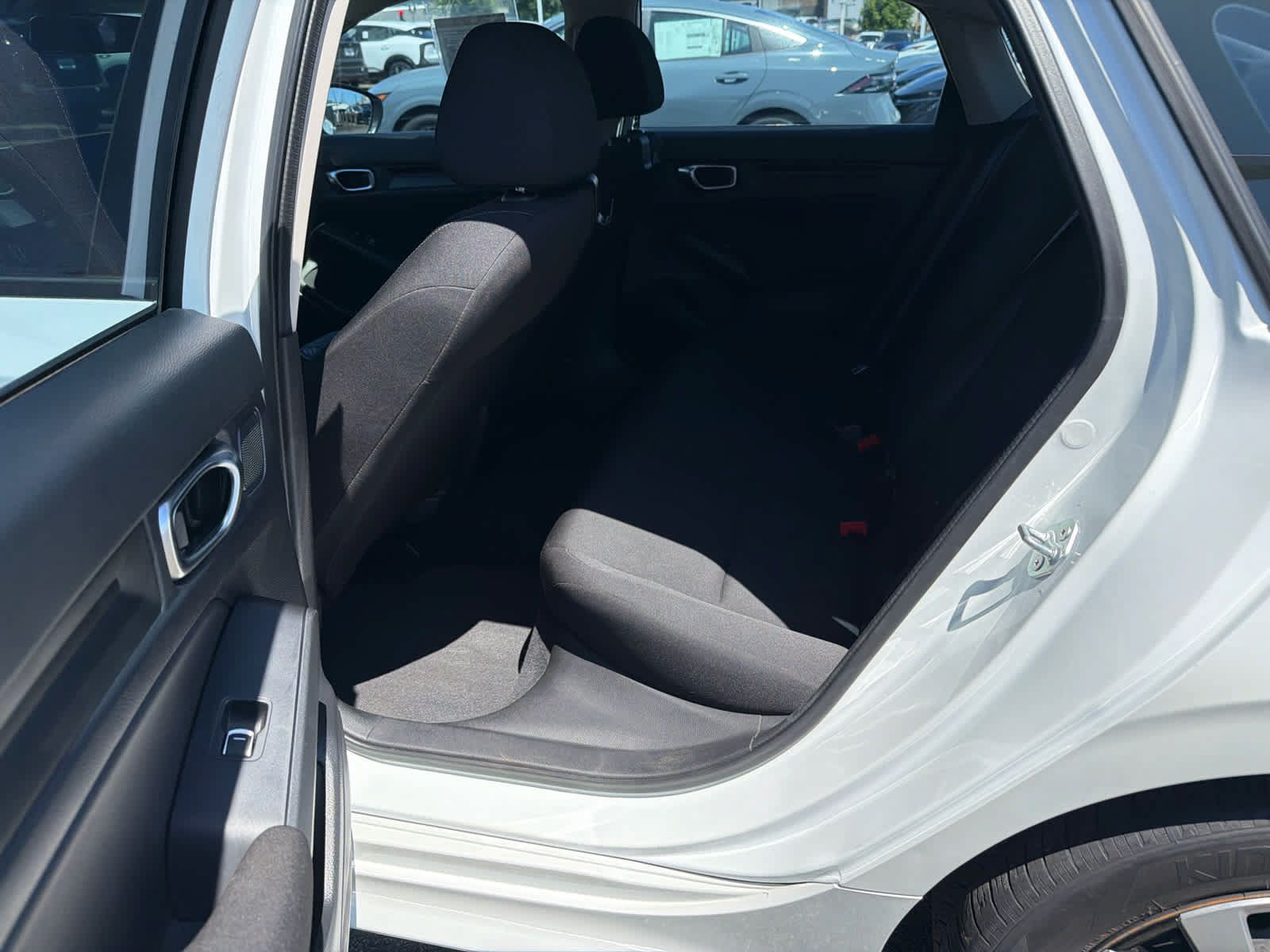 Used 2022 Honda Civic LX image 9
