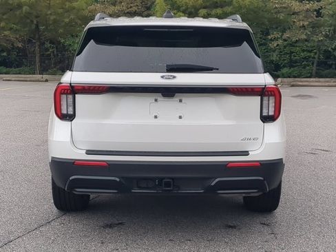 Certified 2025 Ford Explorer ST-Line AWD/4WD image 5