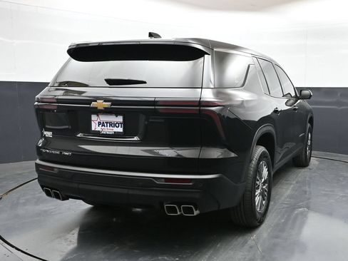Used 2024 Chevrolet Traverse LS AWD/4WD image 23