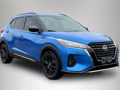 Used 2023 Nissan Kicks SR