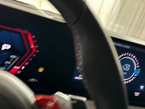 Used 2025 BMW M4 Competition image 56