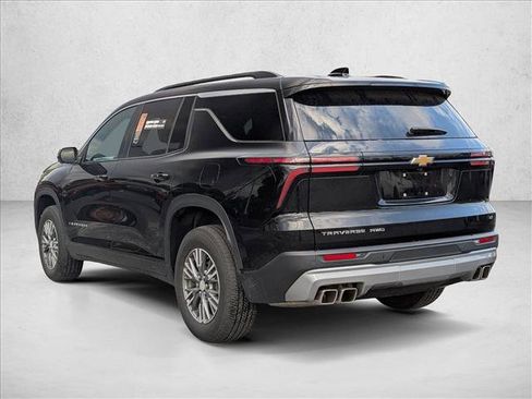 Used 2024 Chevrolet Traverse LT AWD/4WD image 7
