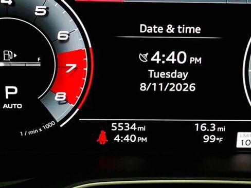 Used 2025 Audi SQ5 Premium Plus AWD/4WD image 57