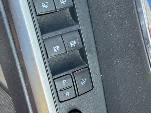 Used 2018 Toyota Tacoma Limited AWD/4WD image 22