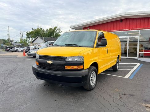 Used 2020 Chevrolet Express 2500 RWD image 3