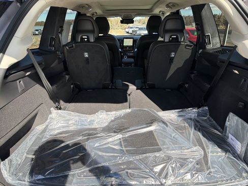 New 2026 Volvo XC90 T8 Ultra w/ Lounge Package AWD/4WD image 19