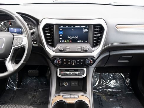 Used 2022 GMC Acadia SLE image 22