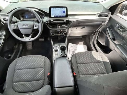 Used 2025 Ford Escape Active AWD/4WD image 9