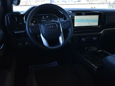 New 2026 GMC Sierra 1500 SLT w/ SLT Convenience Package image 18